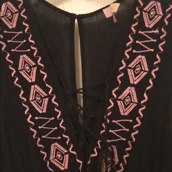 Romper - Picture 2 of 5